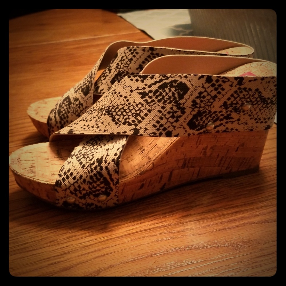 Esprit wedge